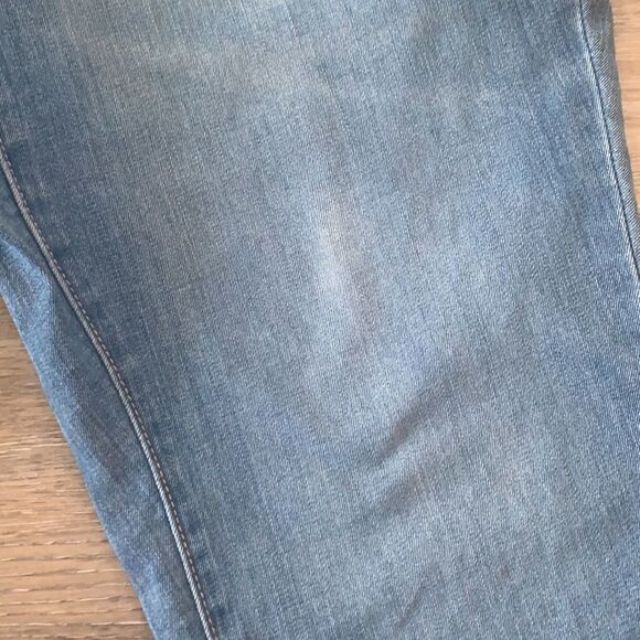 Lee Modern Series Curvy Fit sz 8 Capris/Skimmers - Picture 4 of 7